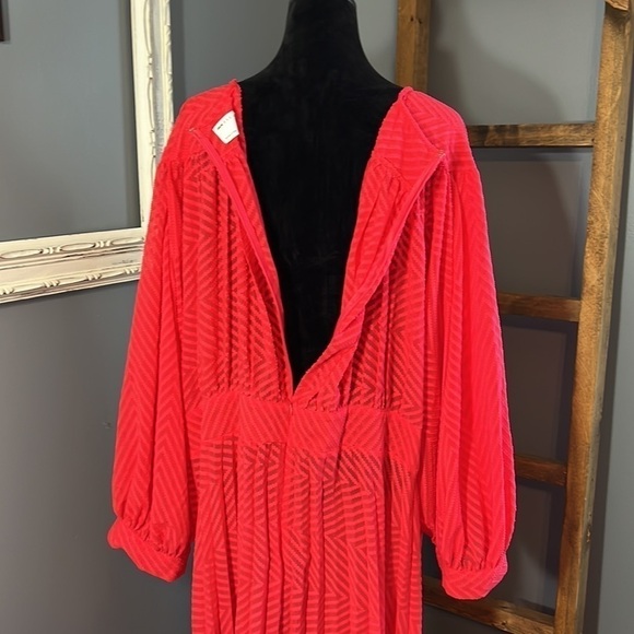 ASOS DESIGN Curve pleated batwing midi dress chevron texture Magenta sz 24 NWT - Picture 14 of 16